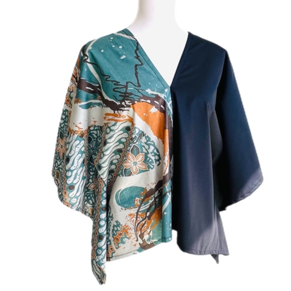 0133B / Petite Style Top, Batik Pattern Cropped Kaftan - Picture 8 of 8